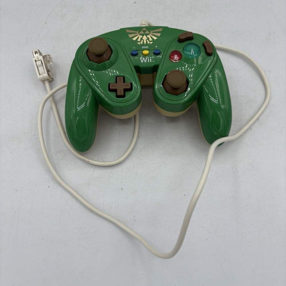 Nintendo Wii PDP Controller 085-006 Wired Fight Pad Link Edition Green